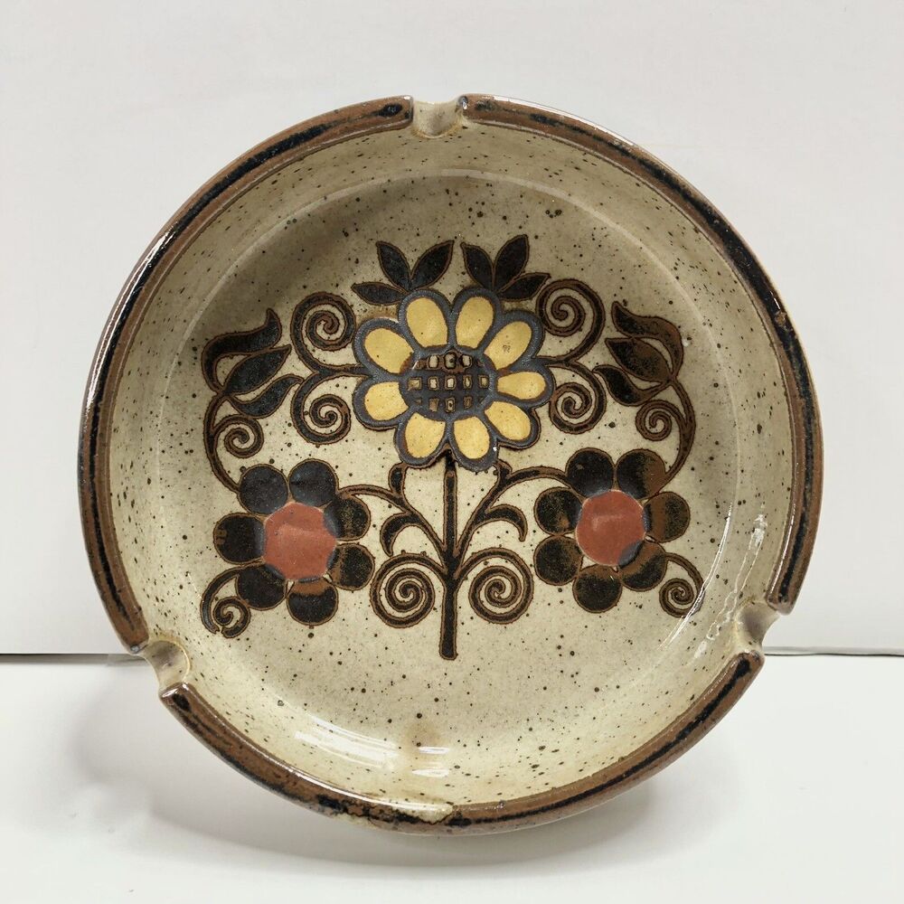 Vintage Ceramic Pottery Ashtray Flower Speckled Pattern Brown Tan